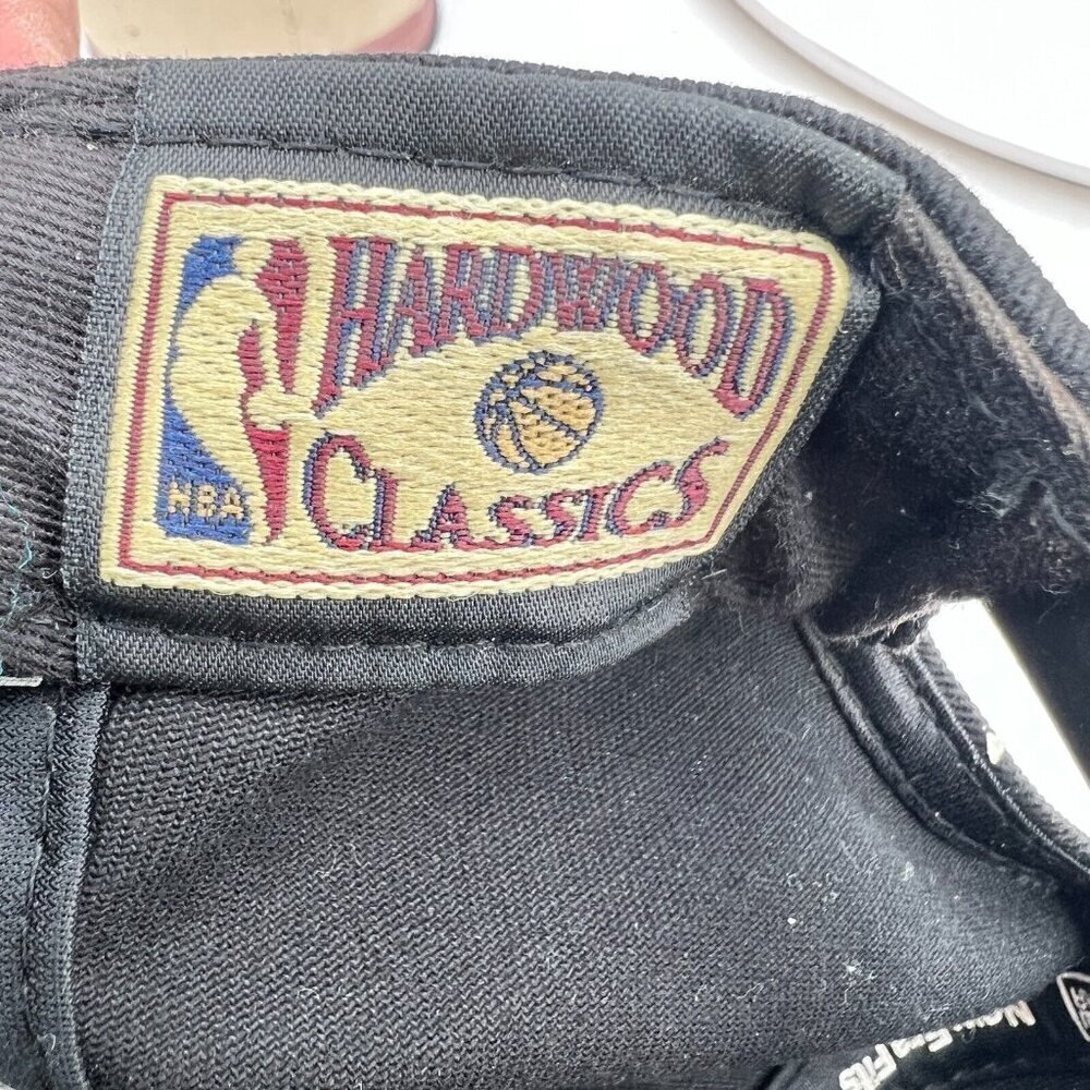 Miami Heat New Era Fits Hardwood Classics NBA Black Red Patch Snapback Cap Hat - Picture 8 of 9